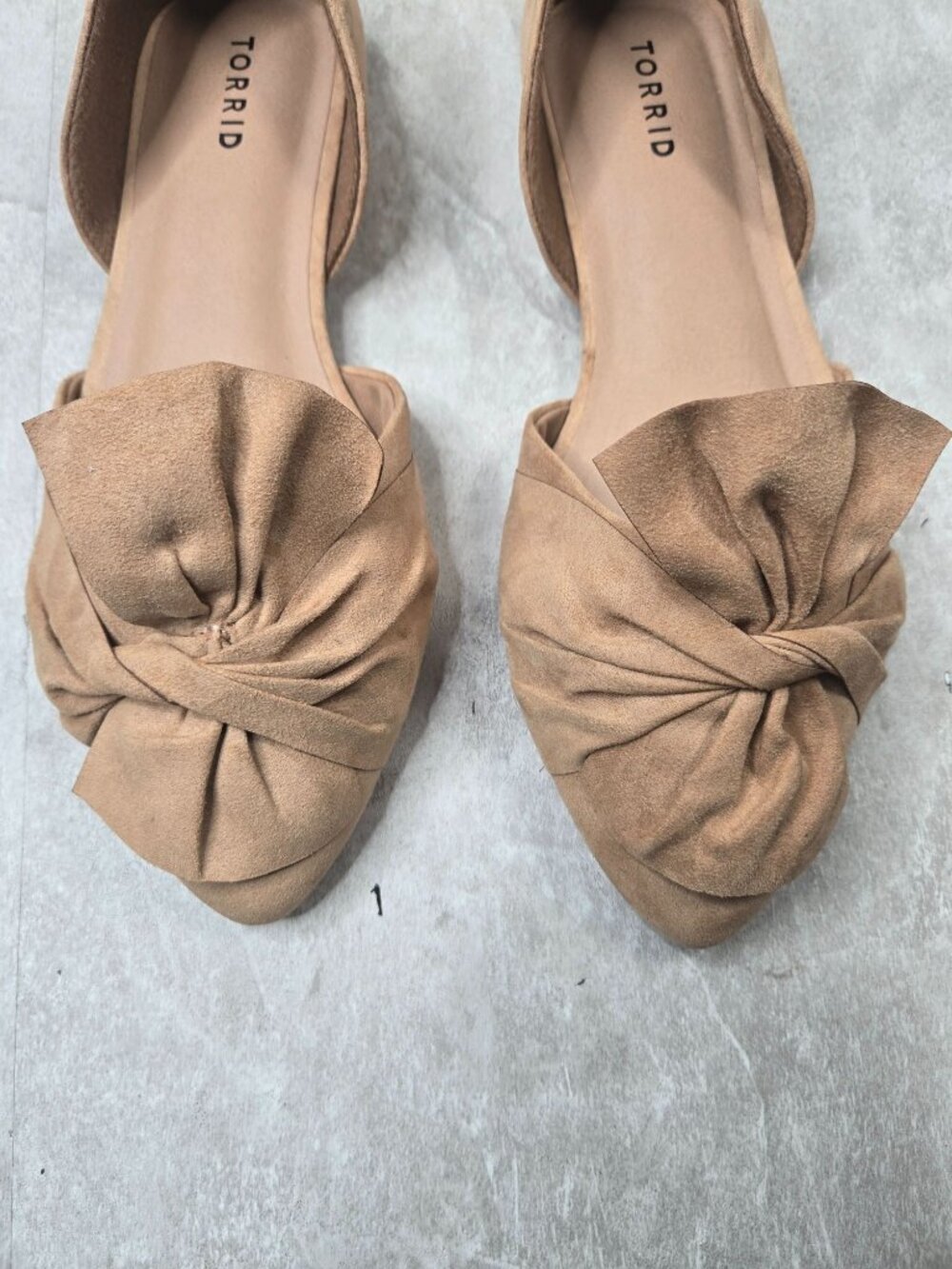 Torrid Knot Ballet Flat 11 Wide Fit Beige Pointed D'orsay Shoe Preppy Minimalist - Picture 10 of 11